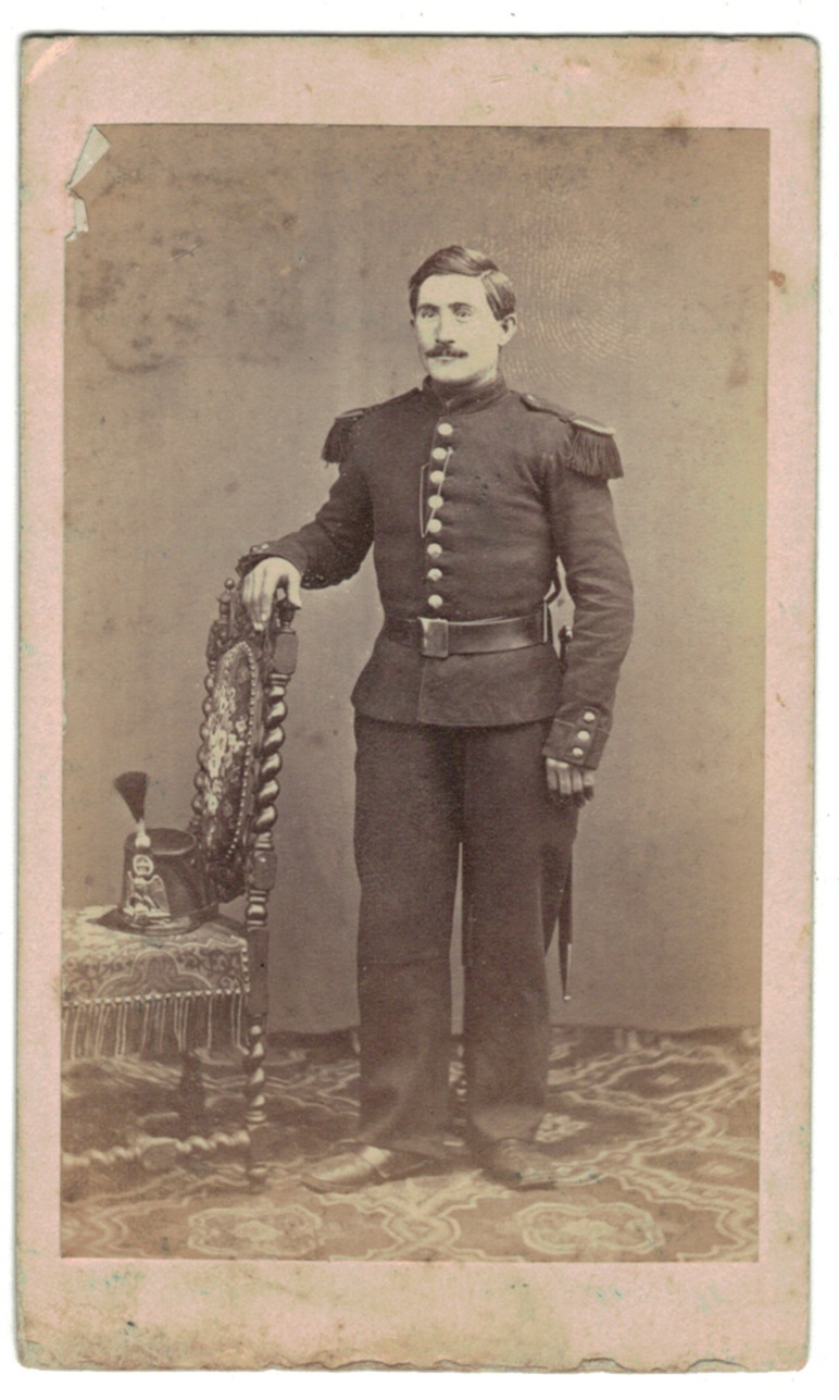 CDV Soldat Français – Infanterie – Uniforme – 2nd empire – Sabre – Shako