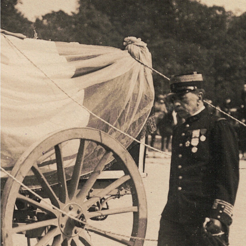 23 Anciennes Photographies Service de presse époque - Enterrement 1916 - Guerre 14/18 - Paris défilé mortuaire - Joseph Gallieni - Les taxis de la Marne - Funérailles du général Joseph Gallieni